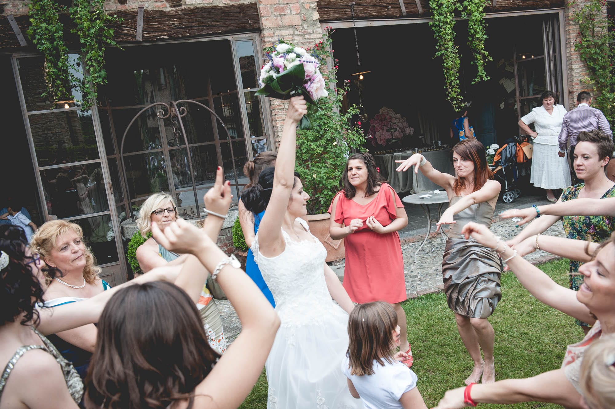 matrimonio saronno varese como milano country vintage elegante fotografo artistico reportage lamperti