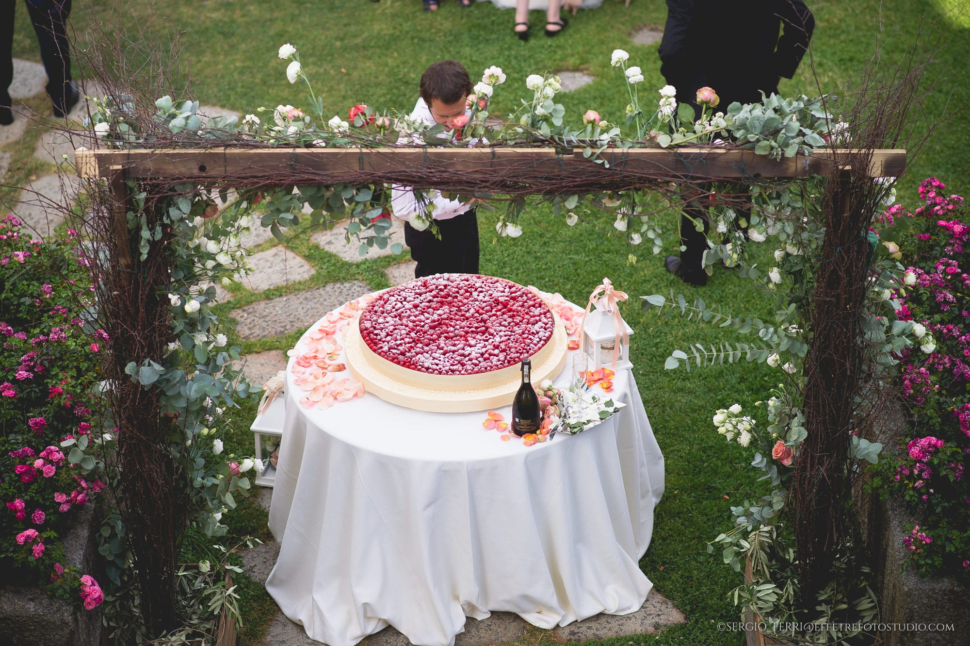 Paolo Lamperti Fotografo Photographer Elegante matrimonio Castello Rossino torta nuziale