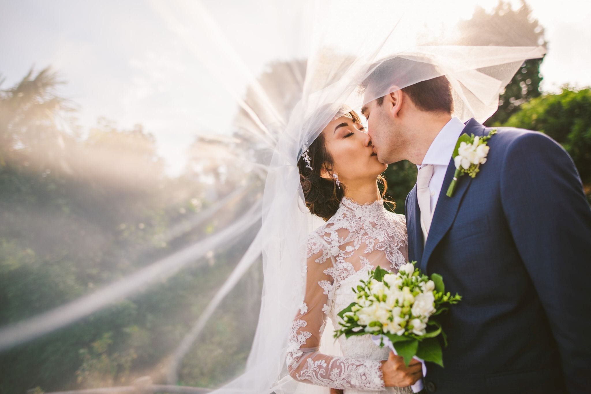 Matrimonio Wedding Photographer Paolo Lamperti Milano Varese Como Lake Destination Wedding Elegante Matrimonio a Villa Parravicini ritratto sposi sposa każakistan 