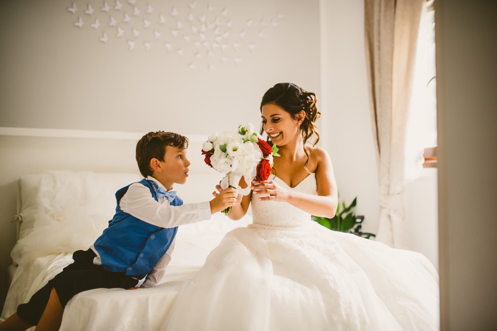 Fotografo Matrimonio Elegante a Villa Monte Morone preparazione sposa