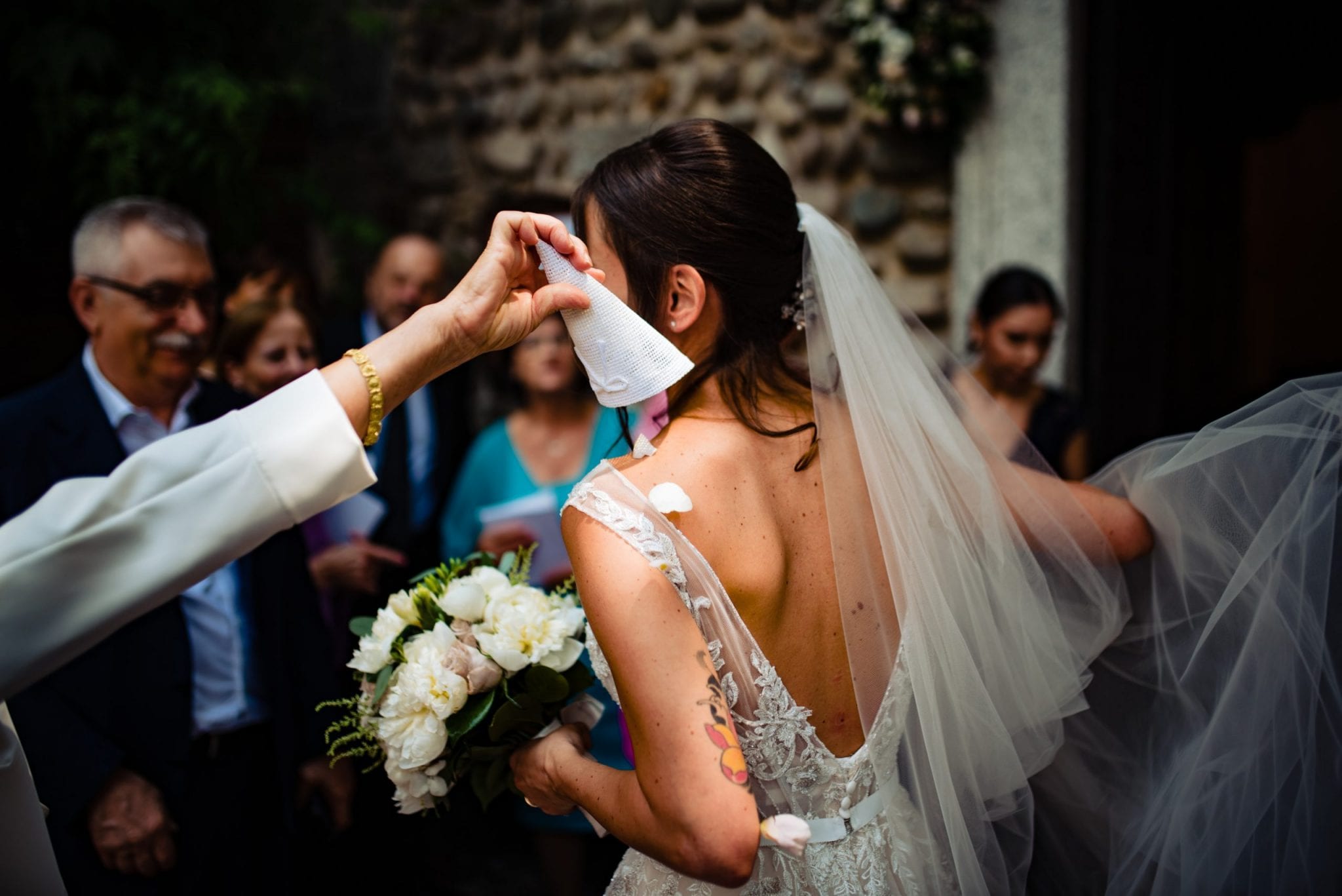 Fotografo Fotografia di Matrimonio Abbazia Santo Spirito Villa Giannone Rito Nozze uscita chiesa sposi