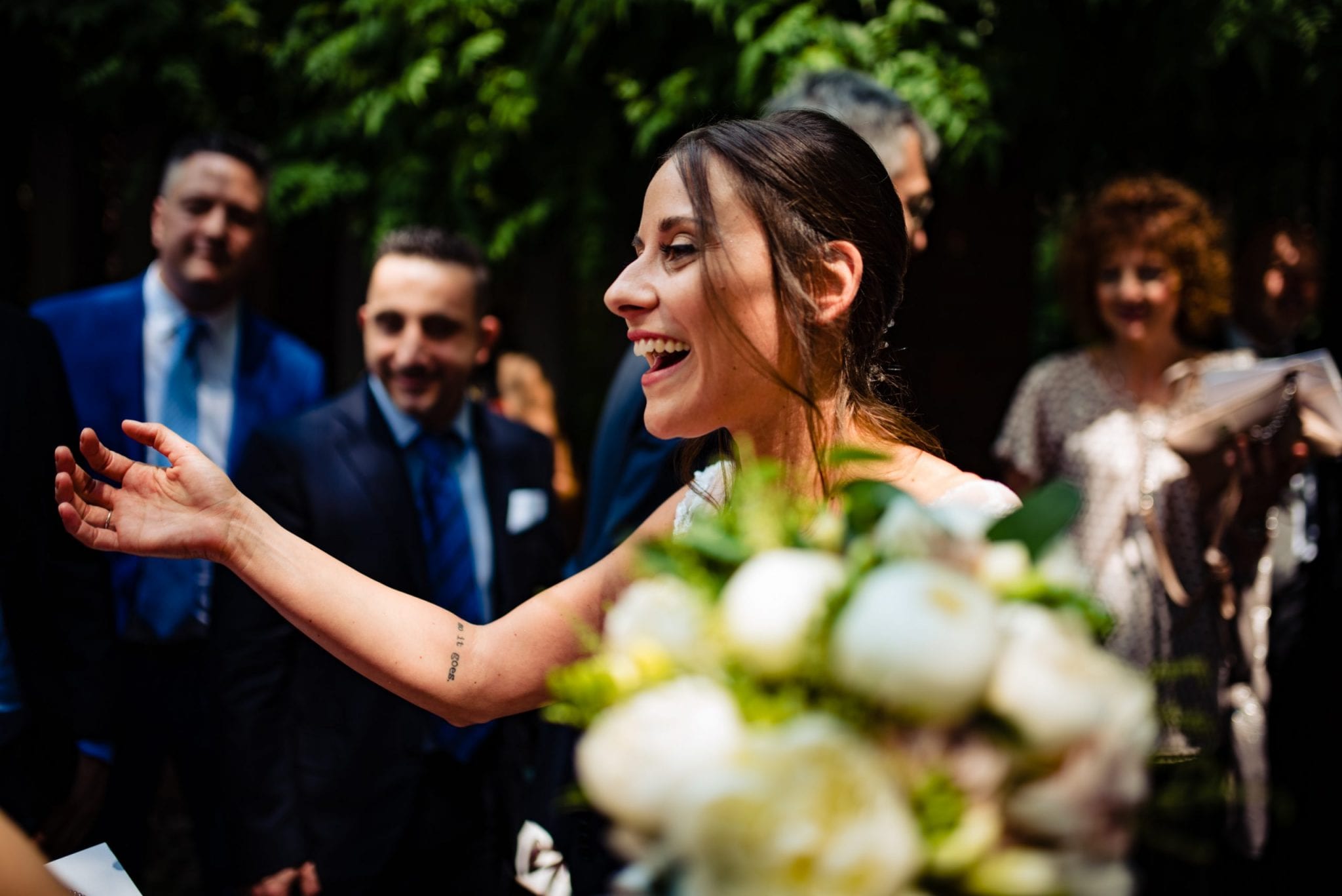 Fotografo Fotografia di Matrimonio Abbazia Santo Spirito Villa Giannone Rito Nozze uscita chiesa sposi