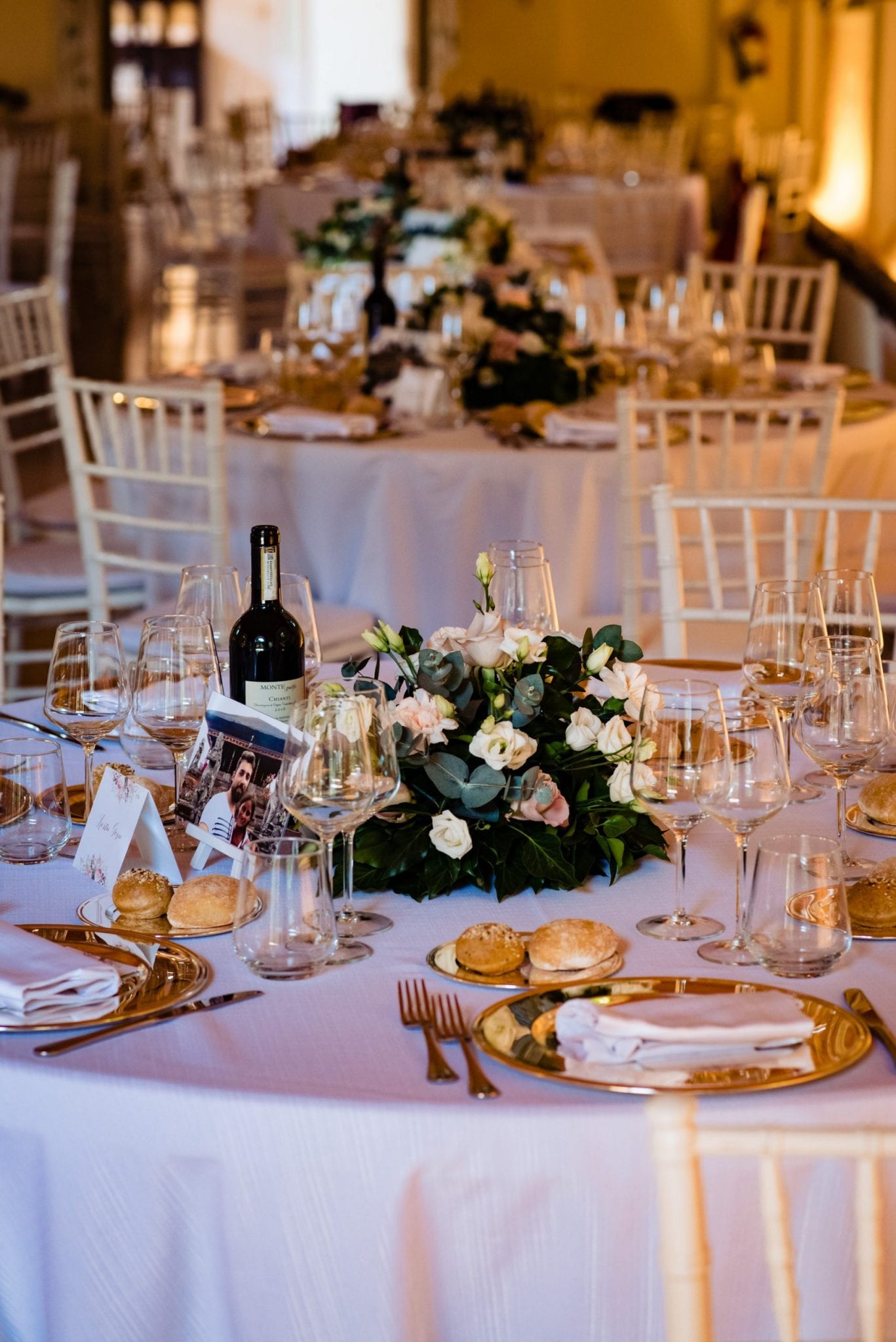 Fotografo Fotografia di Matrimonio Abbazia Santo Spirito Villa Giannone Ricevimento Sala Decorazioni floreali centrotavola I fiori di Bruna