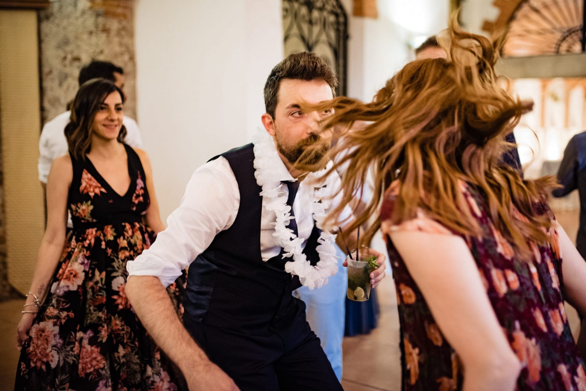 Fotografo Fotografia di Matrimonio Abbazia Santo Spirito Villa Giannone Dancefloor Balli Musica Victor Music VM