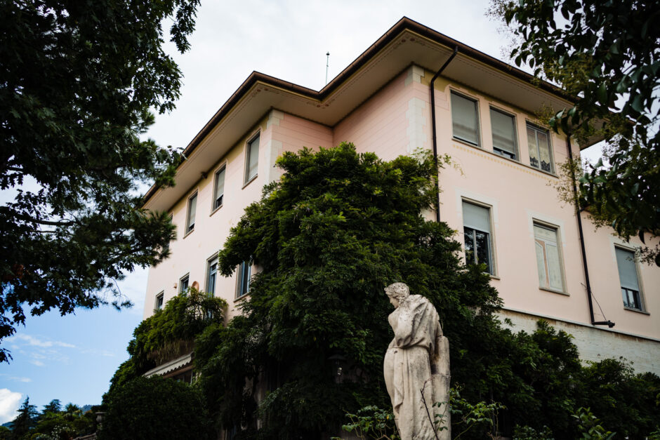 Facciata di Villa Paradeisos per matrimonio a Varese - fotografo matrimonio villa paradeisos
